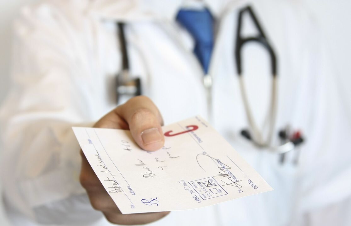 El médico receta para el tratamiento de problemas de potencia a partir de los 50 años.
